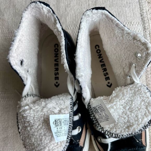 Woman’s size US6 high top platform inside fur black converse used once - Picture 8 of 12